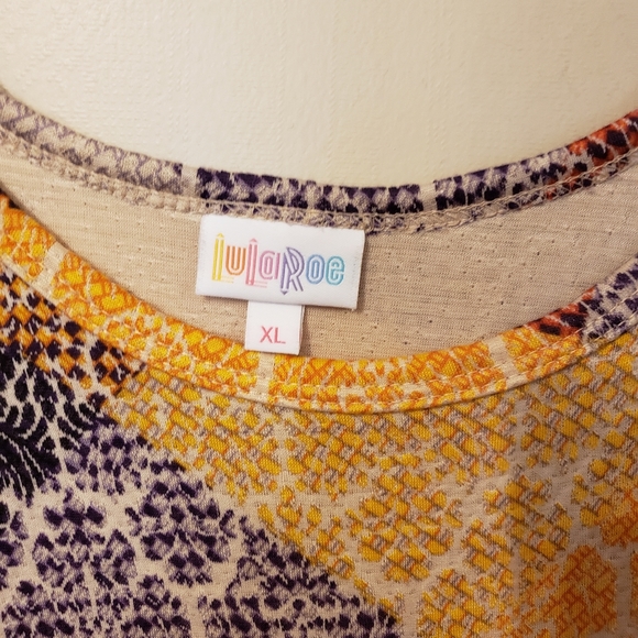 Lularoe rare diamond print Carly - Picture 2 of 2